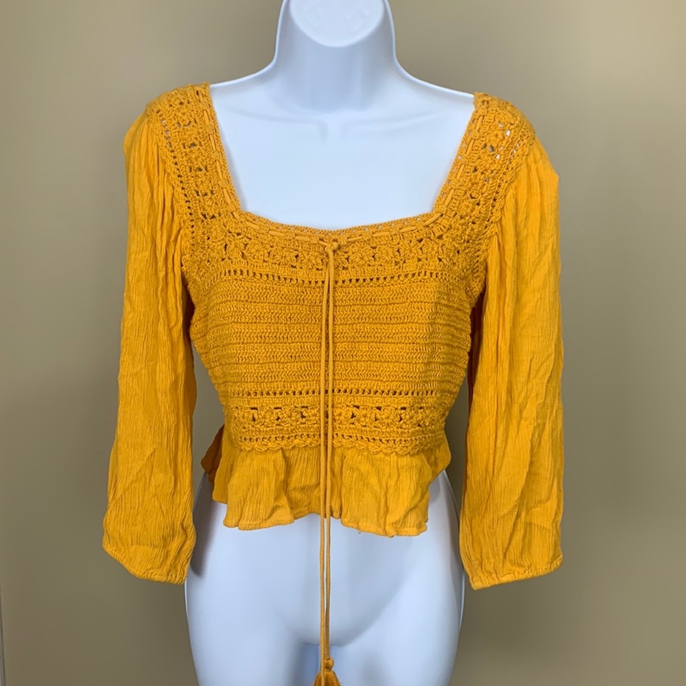 American Eagle top